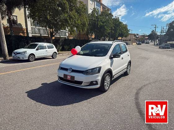 VOLKSWAGEN FOX 1.0 MPI TRACK 12V FLEX 4P MANUAL VOLKSWAGEN FOX 1.0 MPI TRACK 12V FLEX 4P MANUAL